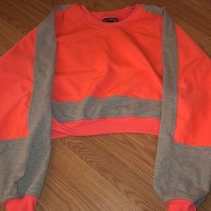Neon pink cropped sweatshirt!